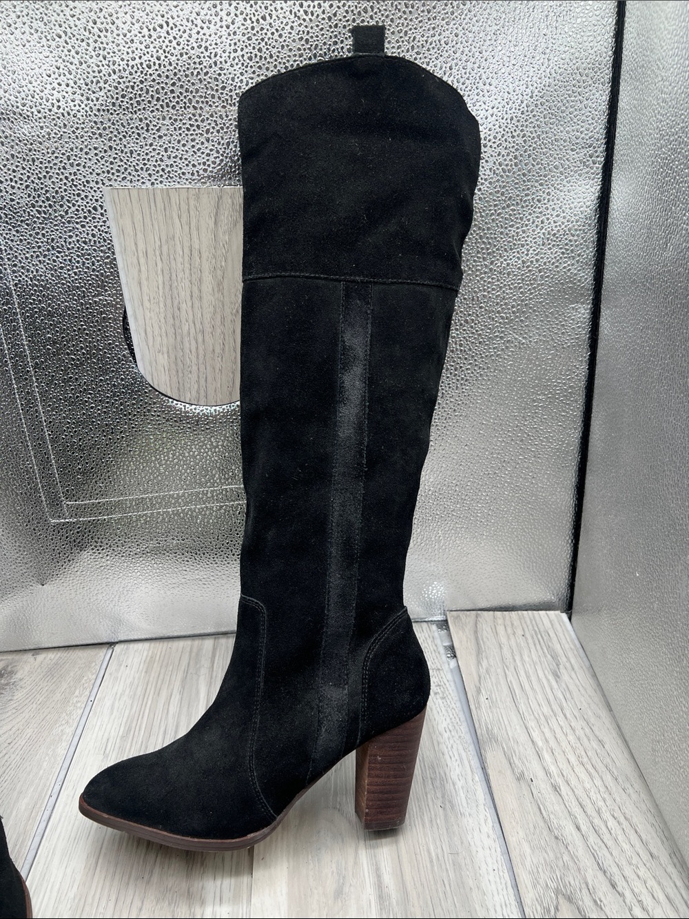 NWB Dolce Vita Black Suade Short Zip Up Knee High Boots size 6